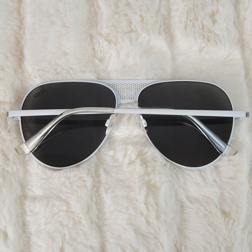 QUAY // ltd ed kylie jenner collab white glam oversized retro-chic aviators - Picture 4 of 16